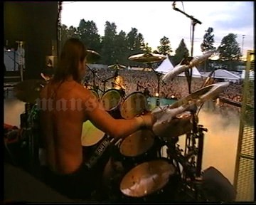 2003-07-11 Helsinki, Finland (Tuska Open Air Metal Festival) Screenshot 3
