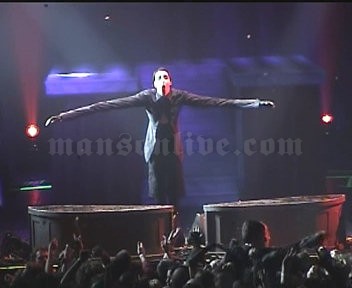 2003-10-20 Hamilton, Canada - Copps Coliseum Screenshot 3