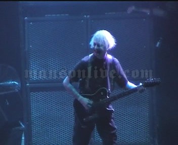 2003-10-20 Hamilton, Canada - Copps Coliseum Screenshot 4