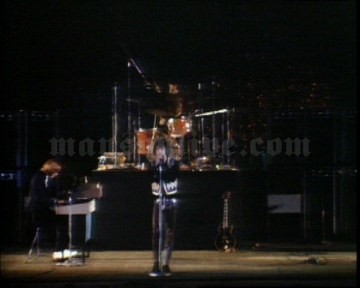 1968-07-05 Hollywood, CA - Hollywood Bowl Screenshot 2