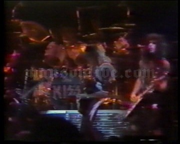 1976-01-25 Detroit, MI - Cobo Hall Screenshot 2