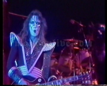 1976-08-20 Anaheim, CA - Anaheim Stadium Screenshot 2