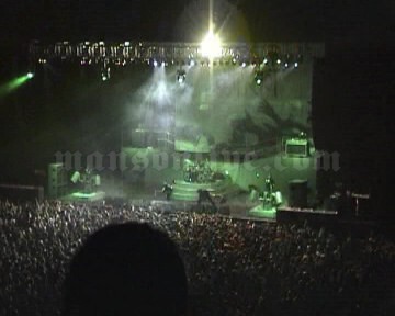 2005-11-04 Montreal, Canada - Bell Center Screenshot 1