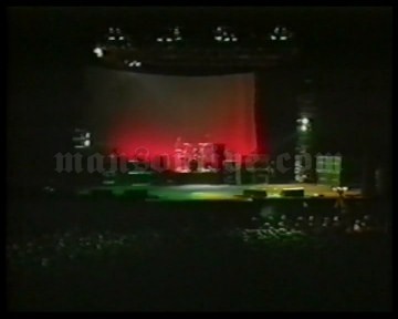 1992-10-30 Buenos Aires, Argentina - Velez Sarsfield Stadium Screenshot 1