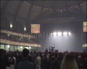 2004-09-25 Frankfurt, Germany - Festhalle Screenshot 1