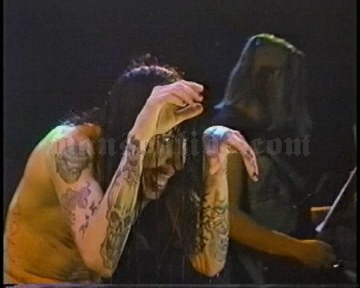 1995-06-22 New York City, NY - Chelsea Studios (Jon Stewart Show) Screenshot 3