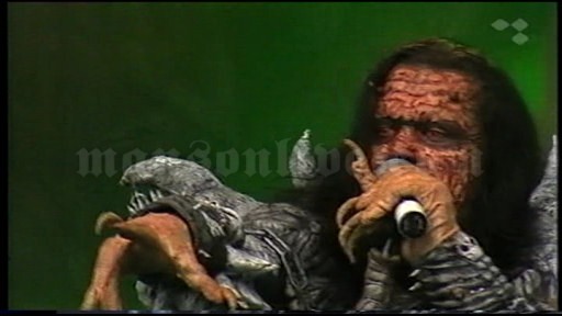 2003-07-12 Helsinki, Finland (Tuska Open Air Metal Festival) Screenshot 2