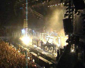 2005-07-23 Nimes, France - Nimes Festival Screenshot 1