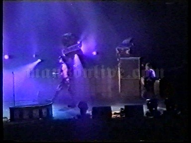 2001-02-03 Milano, Italy - Fila Forum Screenshot 3