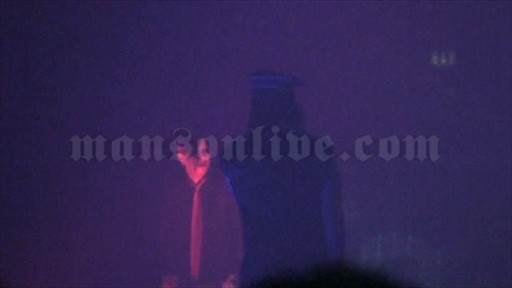 2009-12-10 London, UK - Brixton Academy Screenshot 4