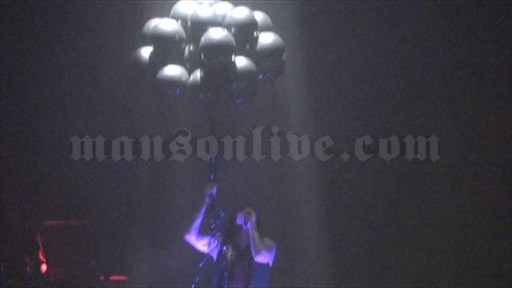 2009-12-10 London, UK - Brixton Academy Screenshot 9