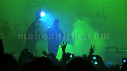 2009-12-10 London, UK - Brixton Academy Screenshot 10