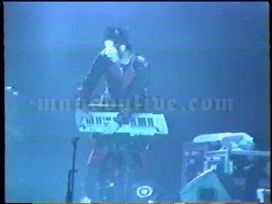 2001-01-24 London, UK - Docklands Arena Screenshot 3