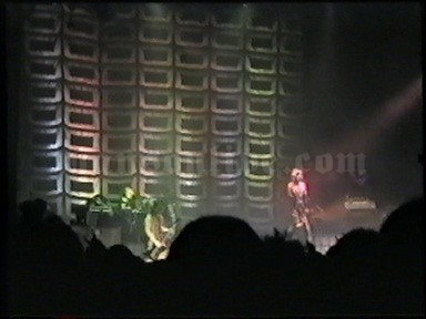 2001-01-24 London, UK - Docklands Arena Screenshot 4
