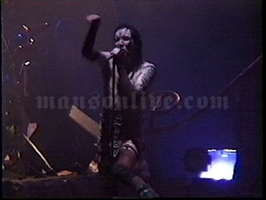 1997-05-11 Camden, NJ - Blockbuster Sony Center Screenshot 7