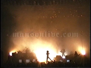 1998-11-23 New York City, NY - Hammerstein Ballroom Screenshot 13