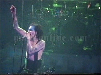 1999-04-20 Chicago, IL - Rosemont Horizon Screenshot 2