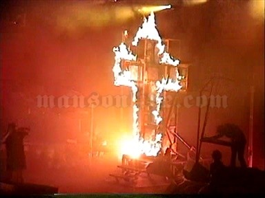 1999-04-20 Chicago, IL - Rosemont Horizon Screenshot 5