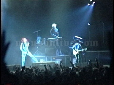 1998-11-13 Camden, NJ - Sony Blockbuster Pavillion Screenshot 6