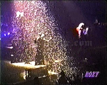 1999-01-08 Tokyo, Japan - NK Hall Screenshot 2